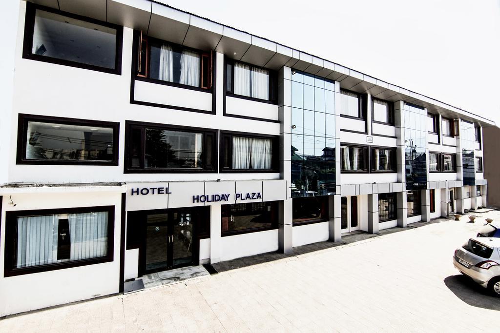 Holiday Plaza Hotel Srīnagar Eksteriør billede