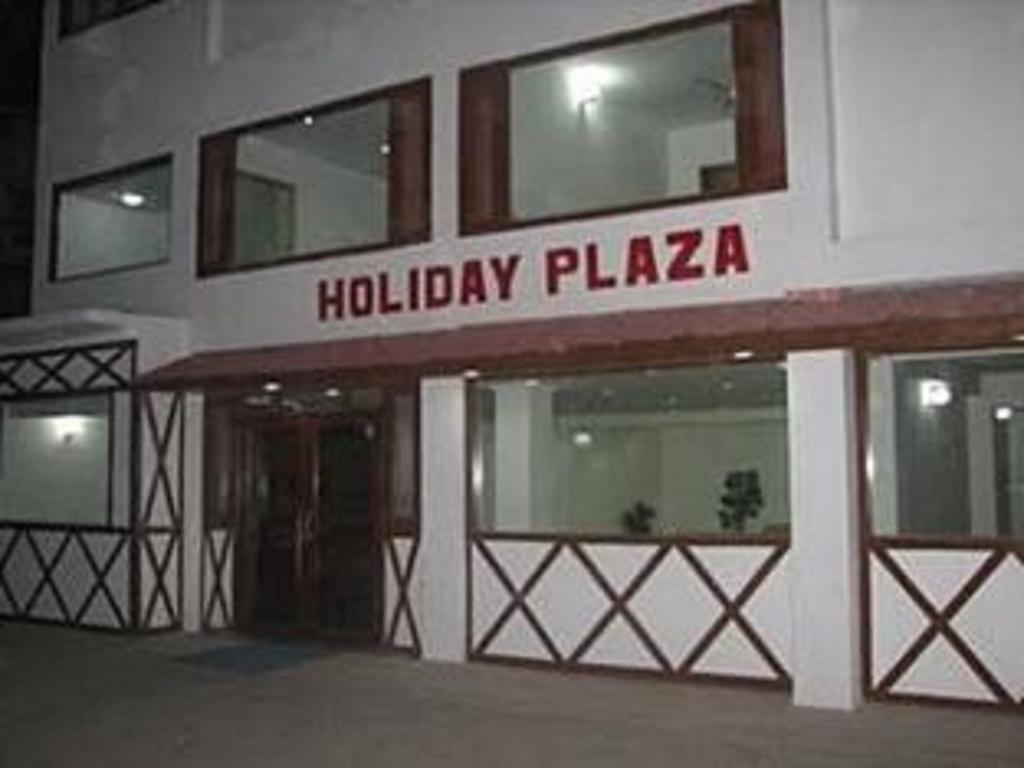Holiday Plaza Hotel Srīnagar Eksteriør billede